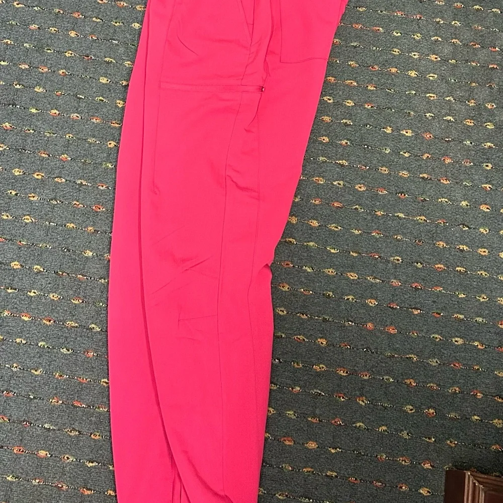 Fabletics Vibrant Pink Activewear Scrub Set - Picture 2 of 9